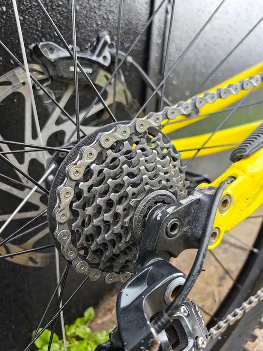 Commencal Supreme v4 M Dh Fr