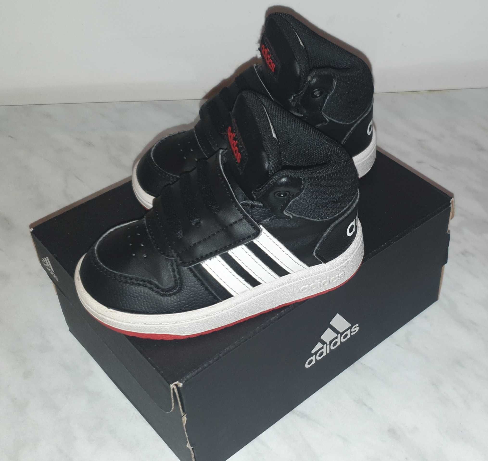 Półbuty sportowe Adidas