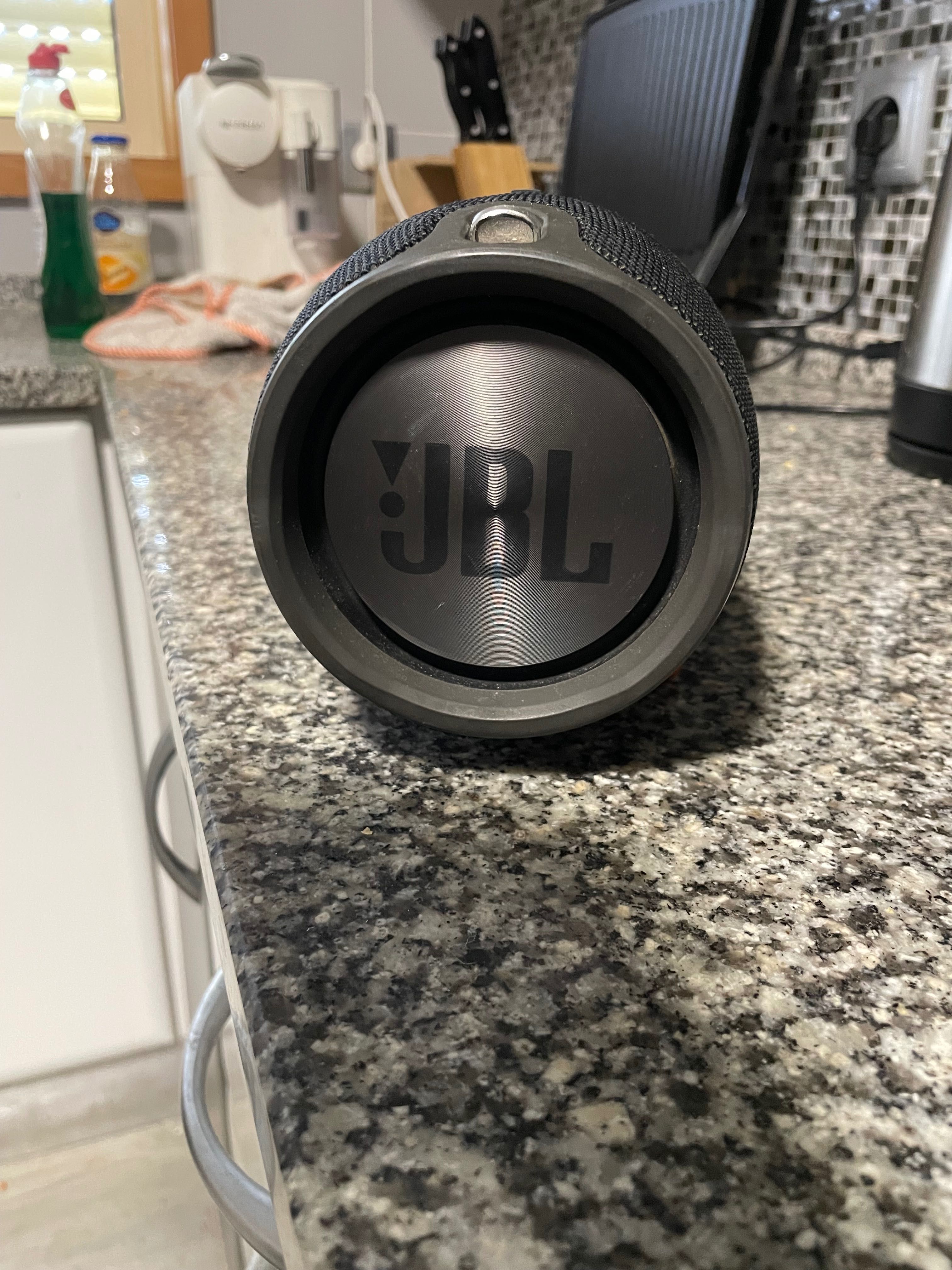 Jbl xtreme como nova