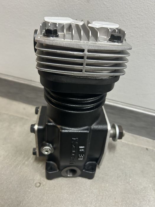 Sprezarka kompresor CNH new holland case mccormick