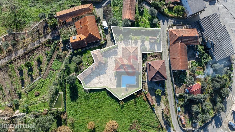 Casa do Loureiro em Paradança, Mondim de Basto