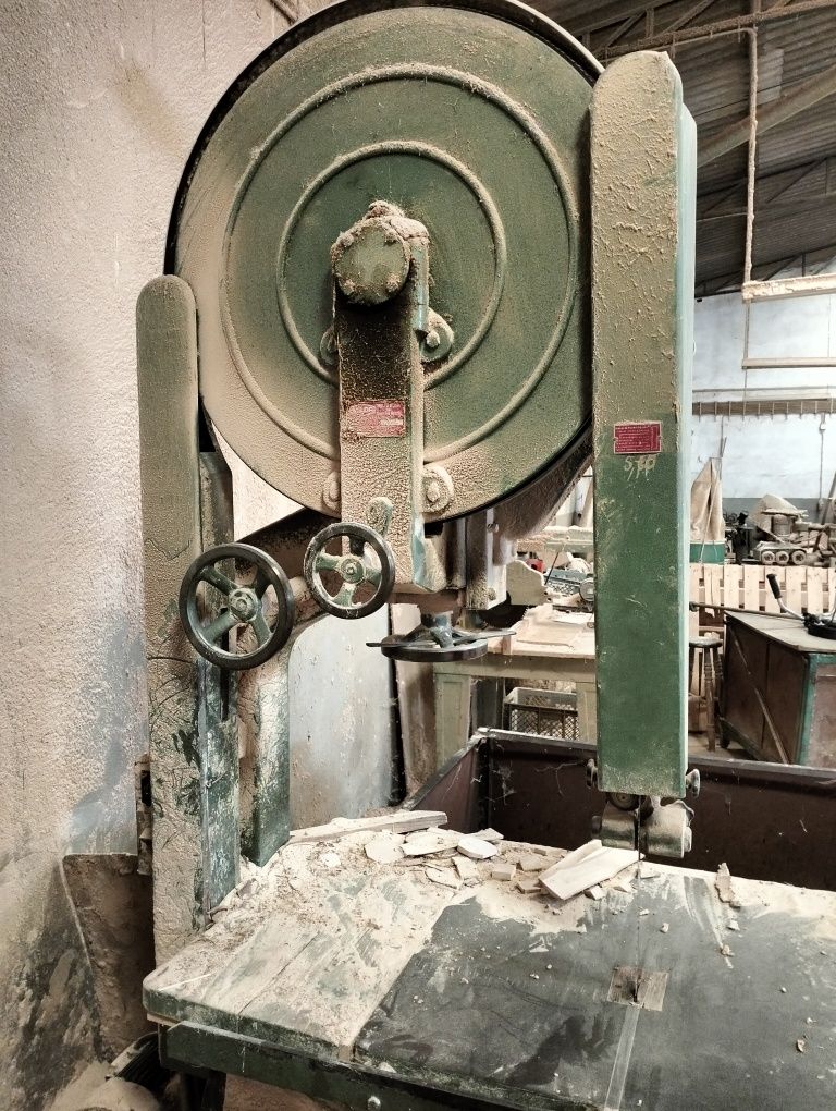 Serra de fita de 70