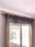 Cortina / Cortinado fino de luxo com varão (2,85m) incluído.