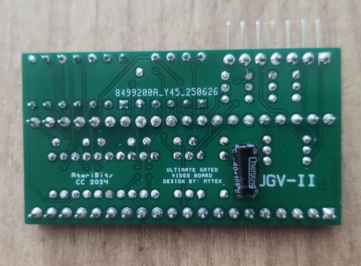 Atari XL XE UGV2 (Spectre AV) video upgrade