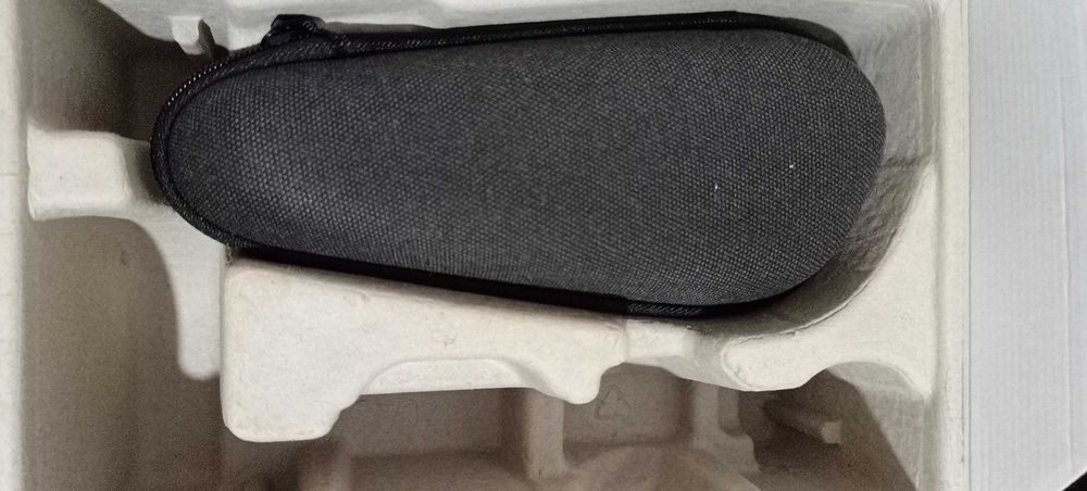 Máquina de barbear PHILIPS Série 7000 com recargas de limpeza