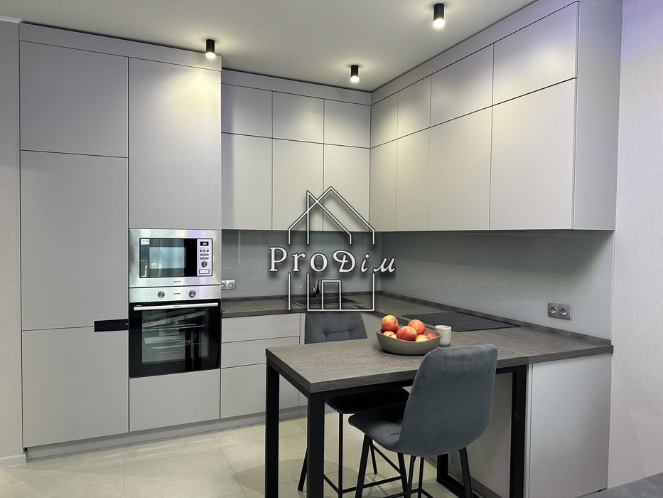 Продаж квартира 45 м2 Сім"ї Стешенків 9 Борщагівка Київ ІНВЕСТИЦІЯ