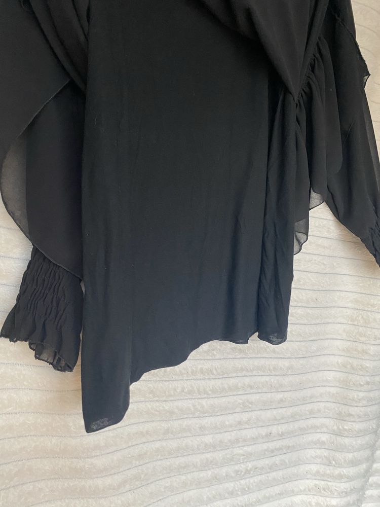 Sukienka czarna elegancka 40