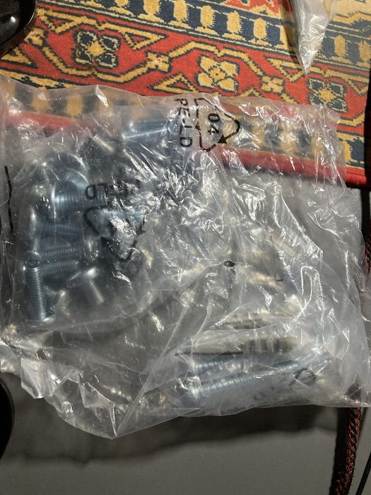 Uchwyt do telewizora scienny od 24 do 37 cali nowy