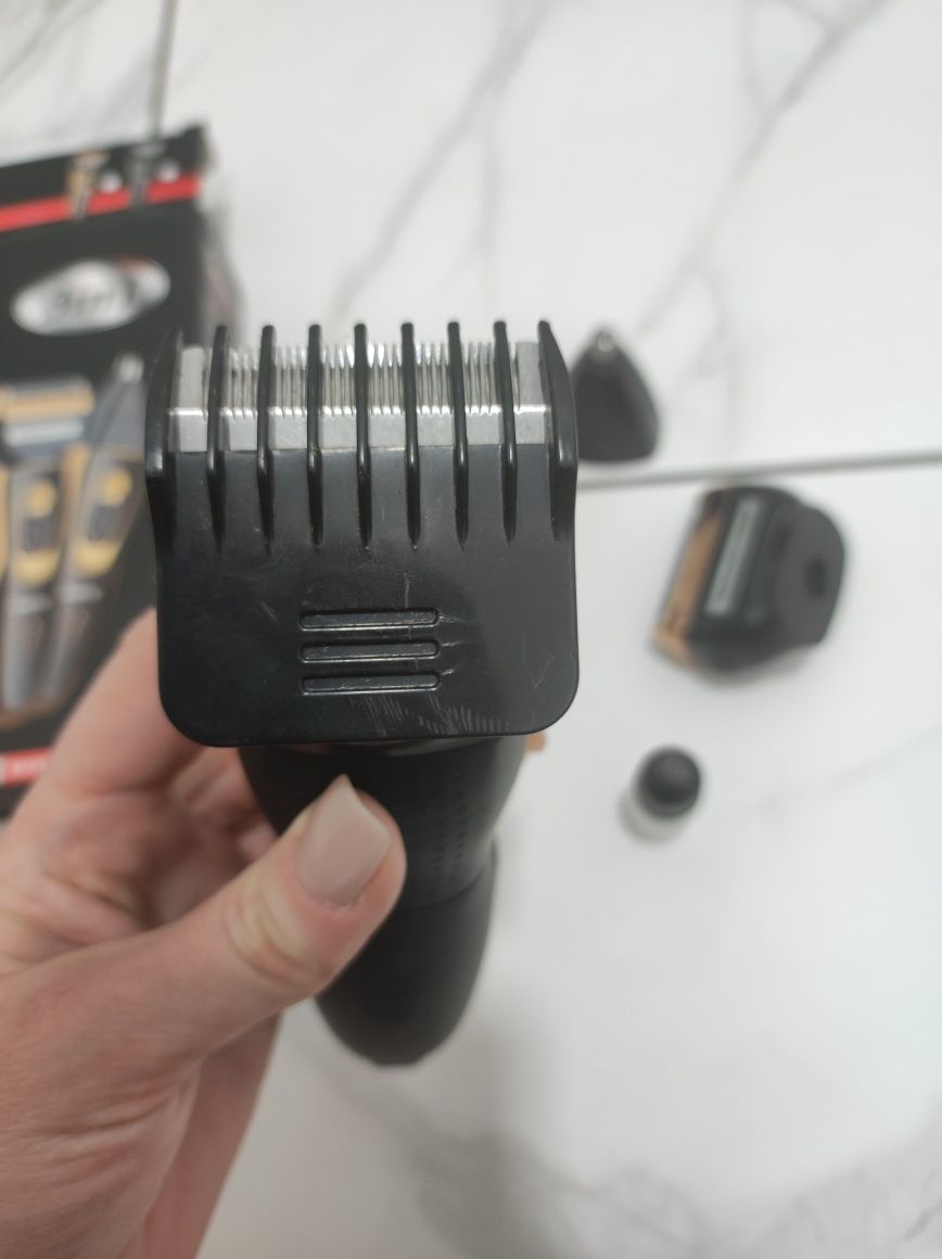 Триммер бритва для стрижки на аккумуляторе Geemy GM-595 Pro