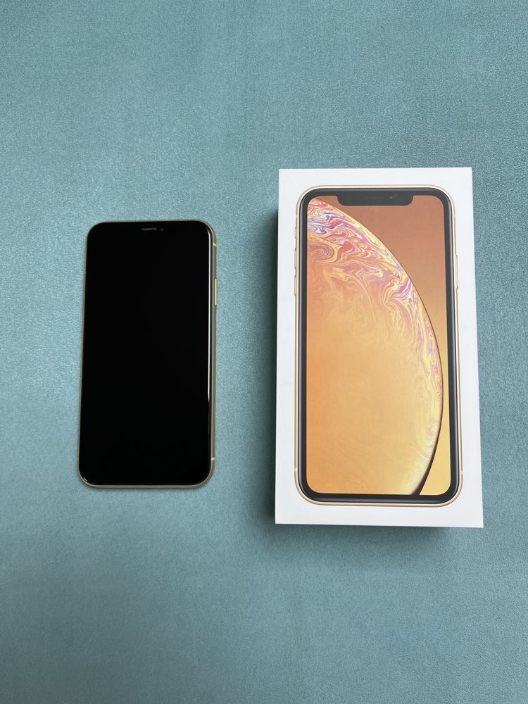 iPhone XR yellow 64 gb