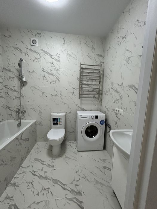 Велика квартира з новим ремонтом! 2% податки! Сертифікат! Без комісії!