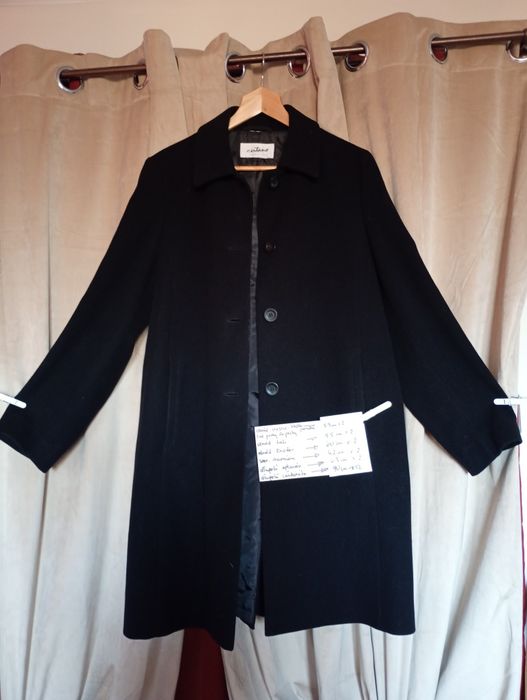 Płaszcz wełniany 80% wełny ,elegancki ,klasyczny , ponadczasowy