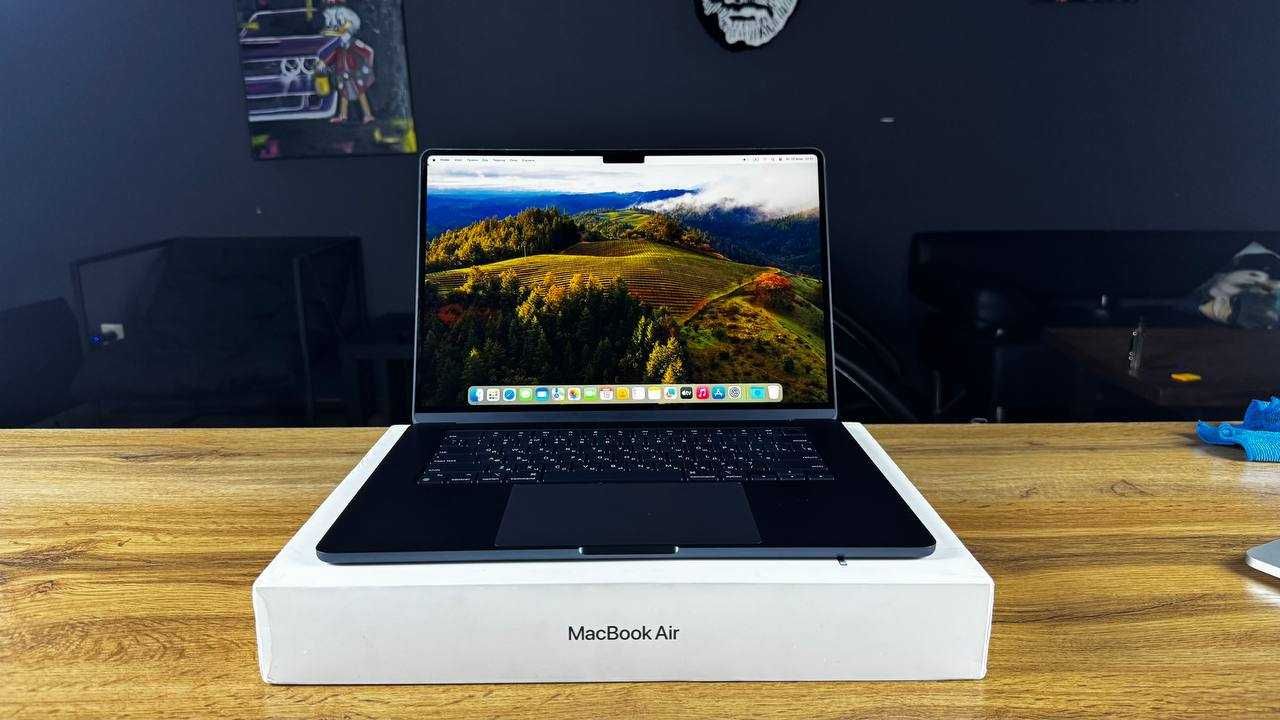 MacBook Air 15  M3, 8/256, Midnight (MRYU3LL/A) 2024