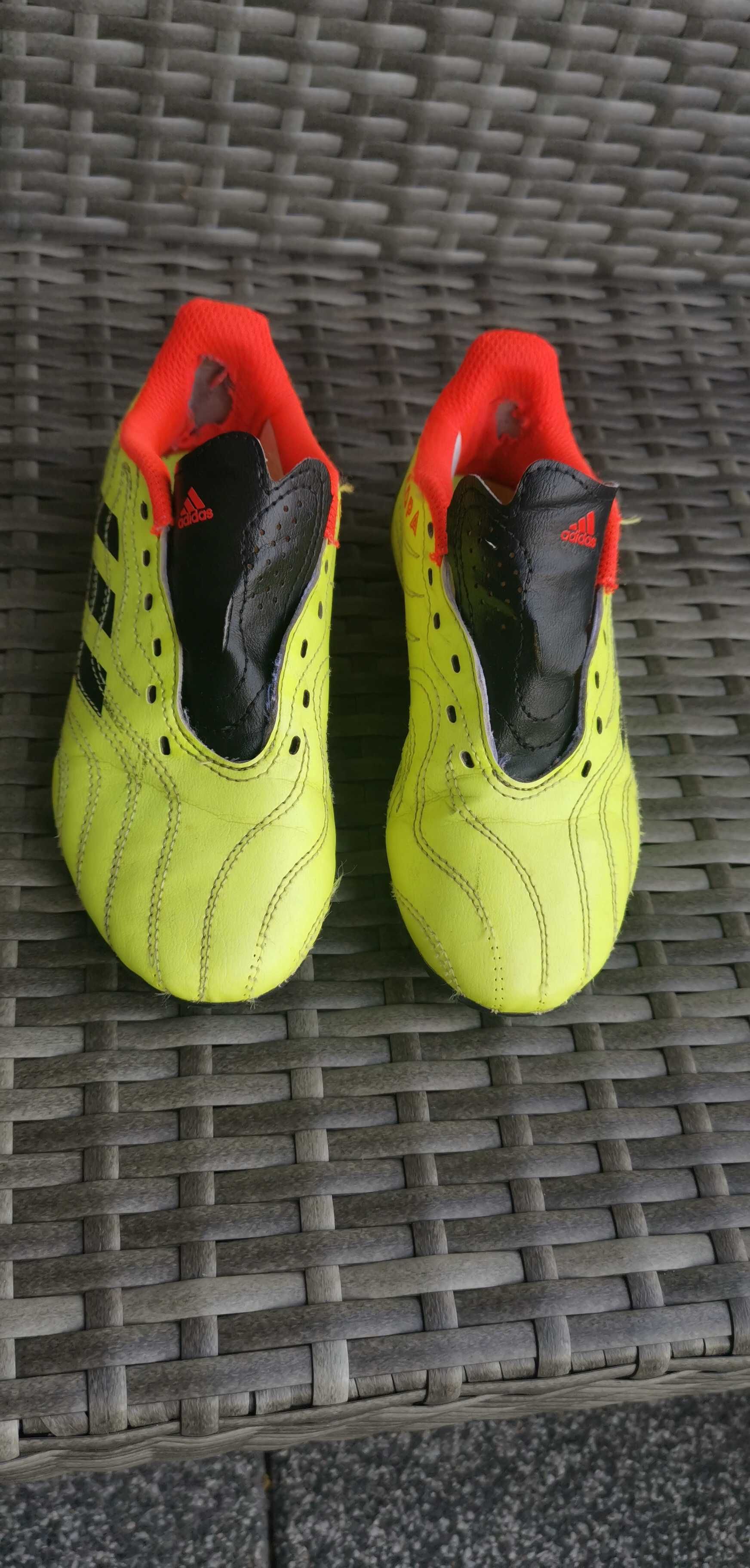 Buty sportowe Korki Adidas 31