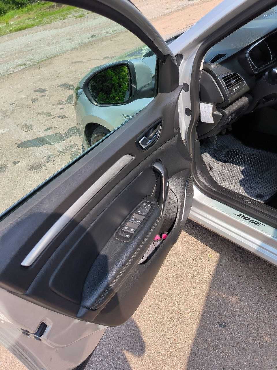 Renault Megane BOSE