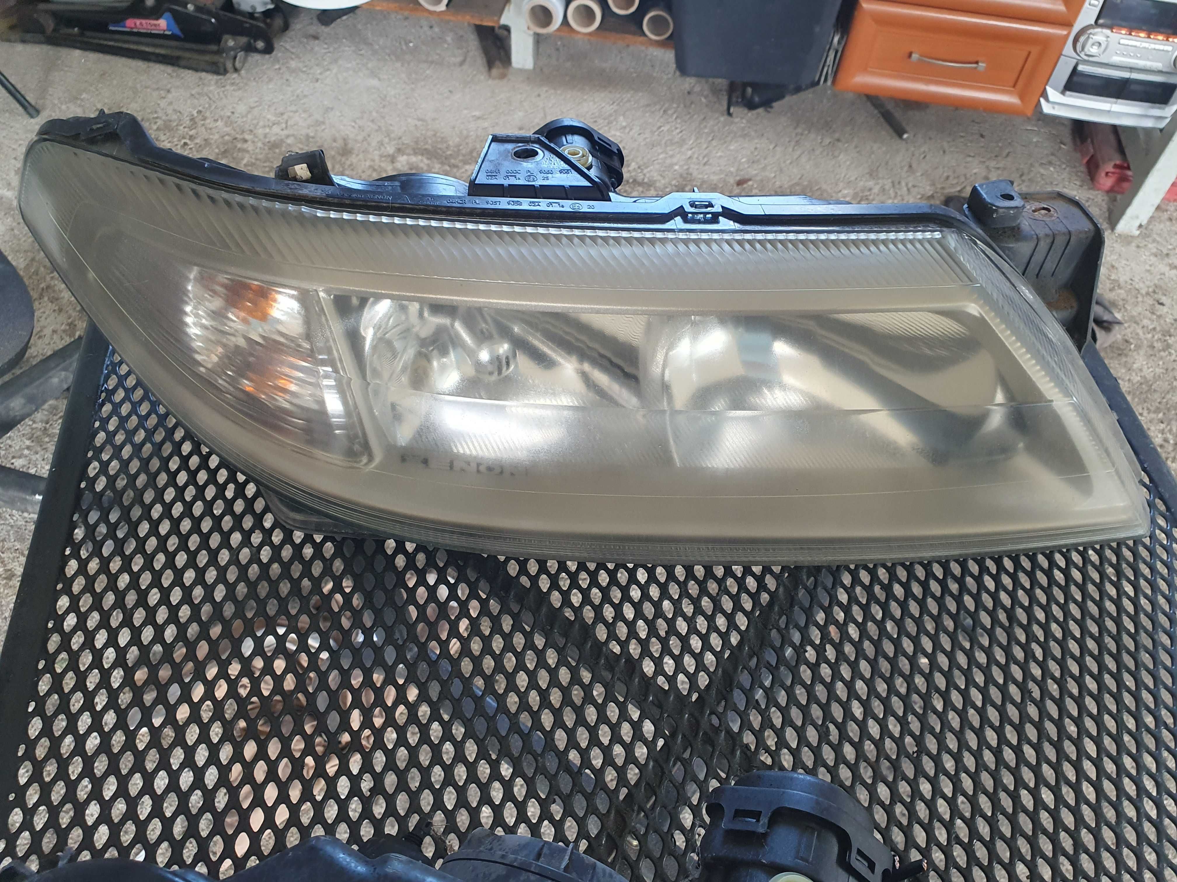 Lampa lewa przod Xenon Renault Laguna 2 europa Sprawne kompletne