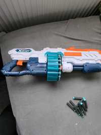 ZURU X-SHOT Turbo Advance pistolet