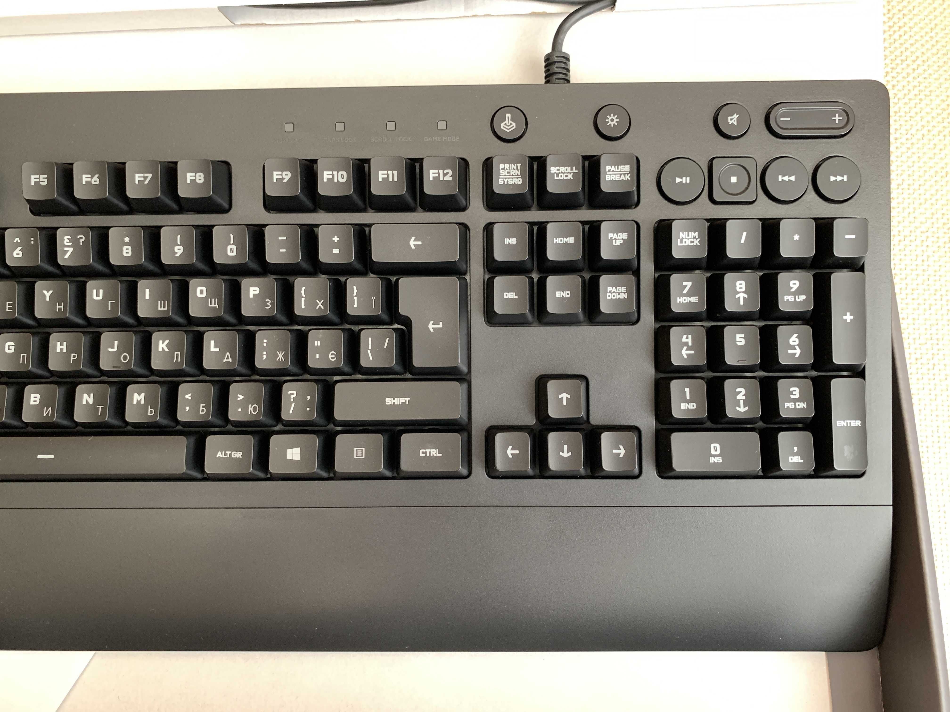 Logitech G213 Клавіатура