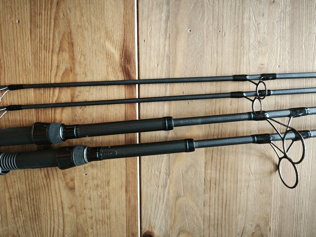 Wędki Sonik XTRACTOR Pro 10ft/3.00lbs 2 sztuki