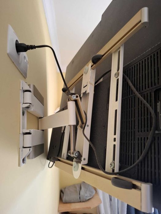 TV Grundig 50 polegadas (110x68)