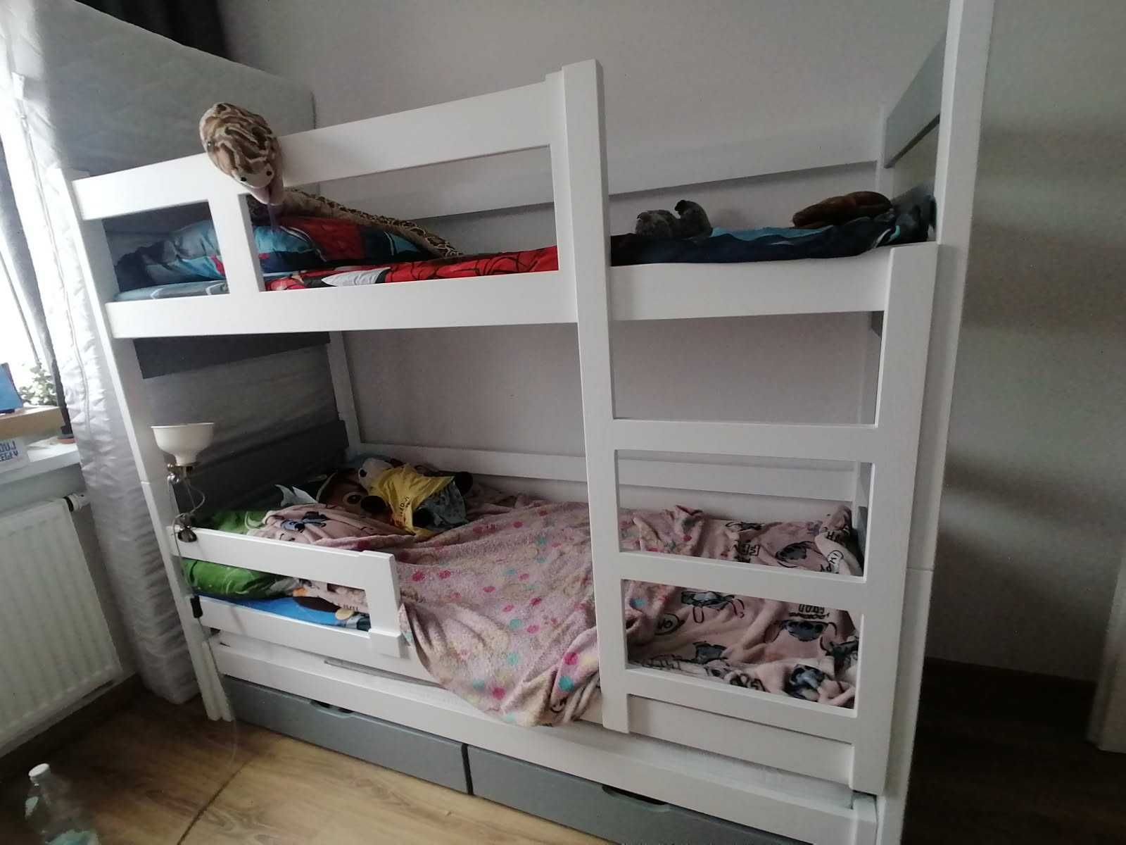 Łóżko Trzyosobowe Piętrowe