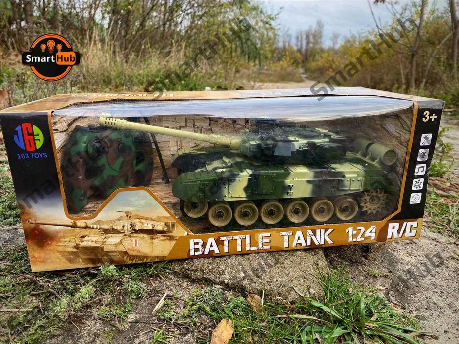 Танк "Т-84" на радіокеруванні. Танк на пульті управління, акумуляторі