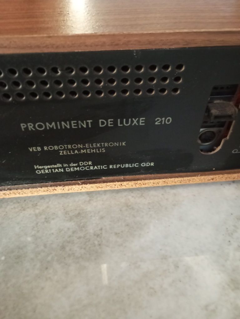 Radio Prominent de luxe 210