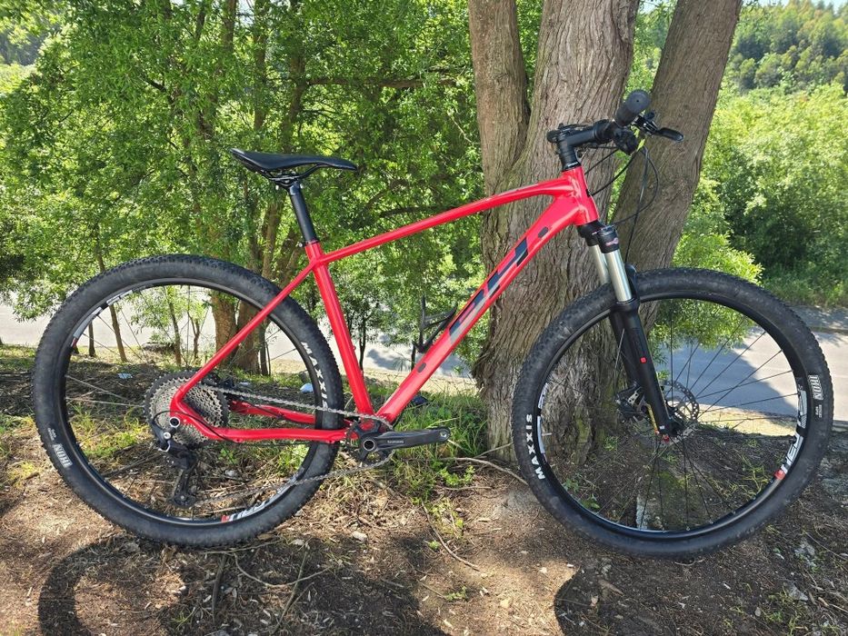 Bh 29 L 12x1v com suspensao a ar