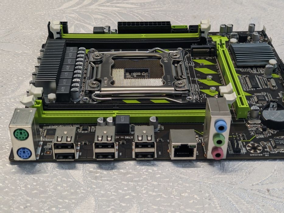 Материнська плата lga2011 v2 X79G