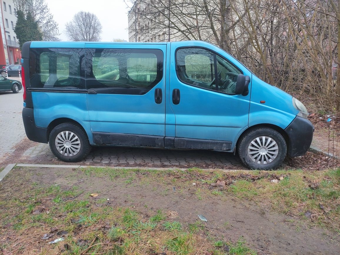 Renault Trafic dostawczy 3 os.Faktura VAT 23%