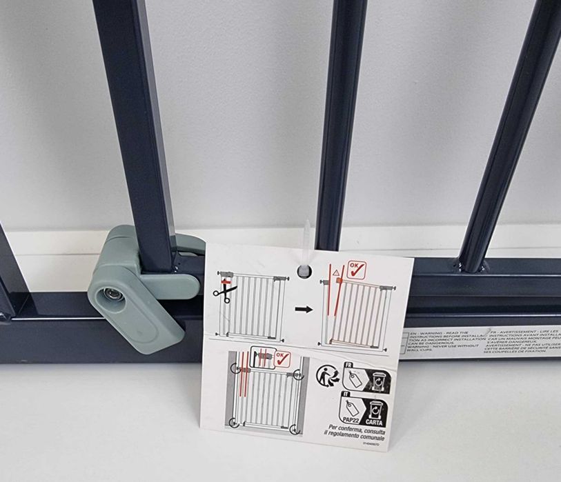 Bramka rozporowa na schody drzwi Safety 1st 73-80 cm Easy Close Metal