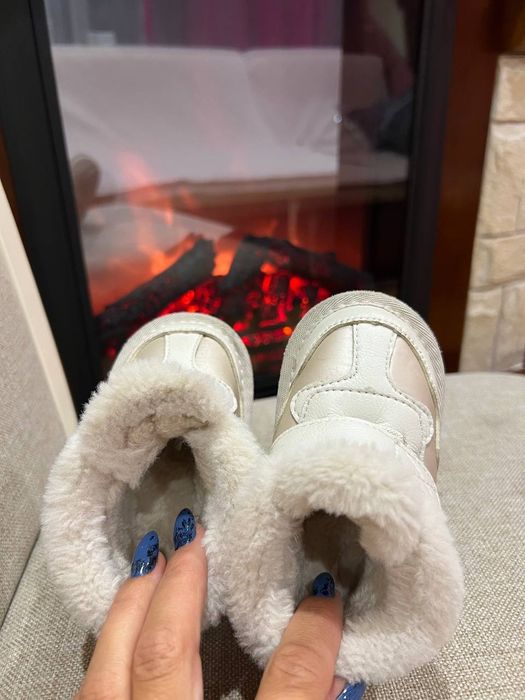 Угги, зимові ботінки