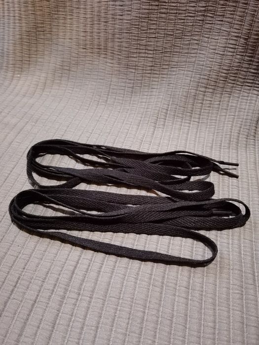 Sznurówki do butów o długości 180 cm w kolorze czarnym