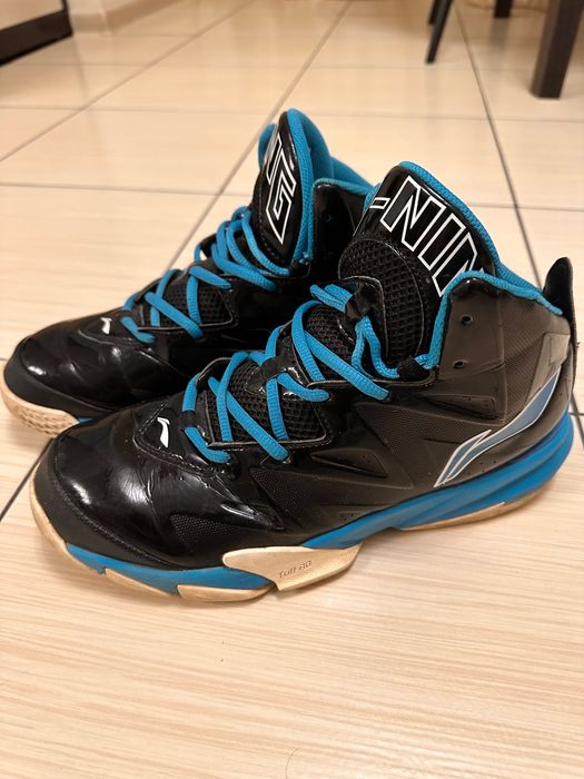 Кросівки високі демісезонні баскетбольні