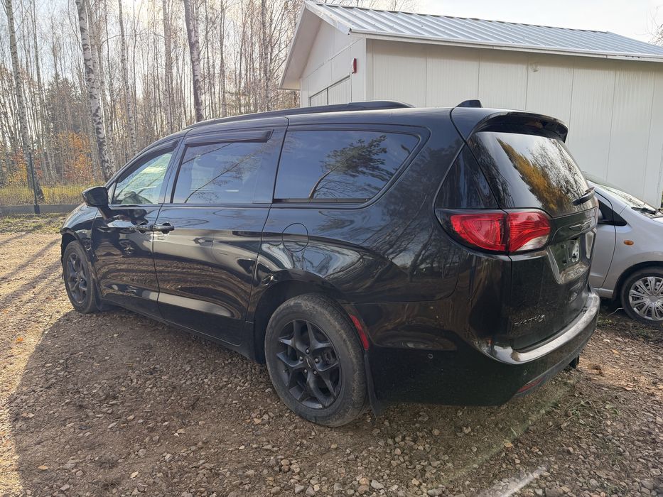 Chrysler Pacifica 3.6 L plus S