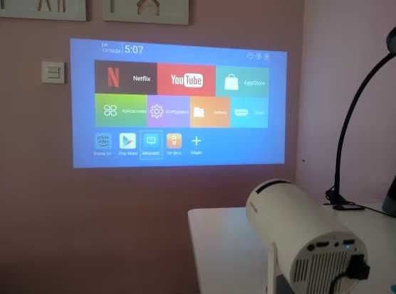 Nowy projektor LED 4K WiFi Android 11 HY300 pilot opakowanie oryginał