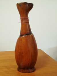 Wazon ceramiczny o wzorze imitującym drewno