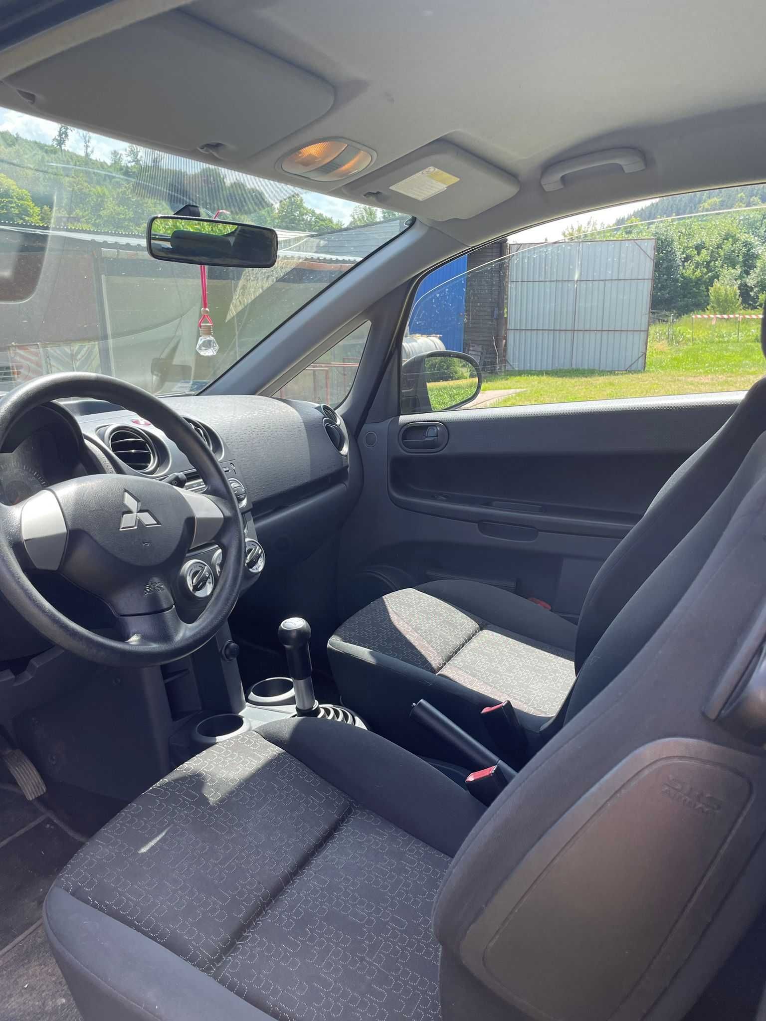 Sprzedam Mitsubishi Colt 2009