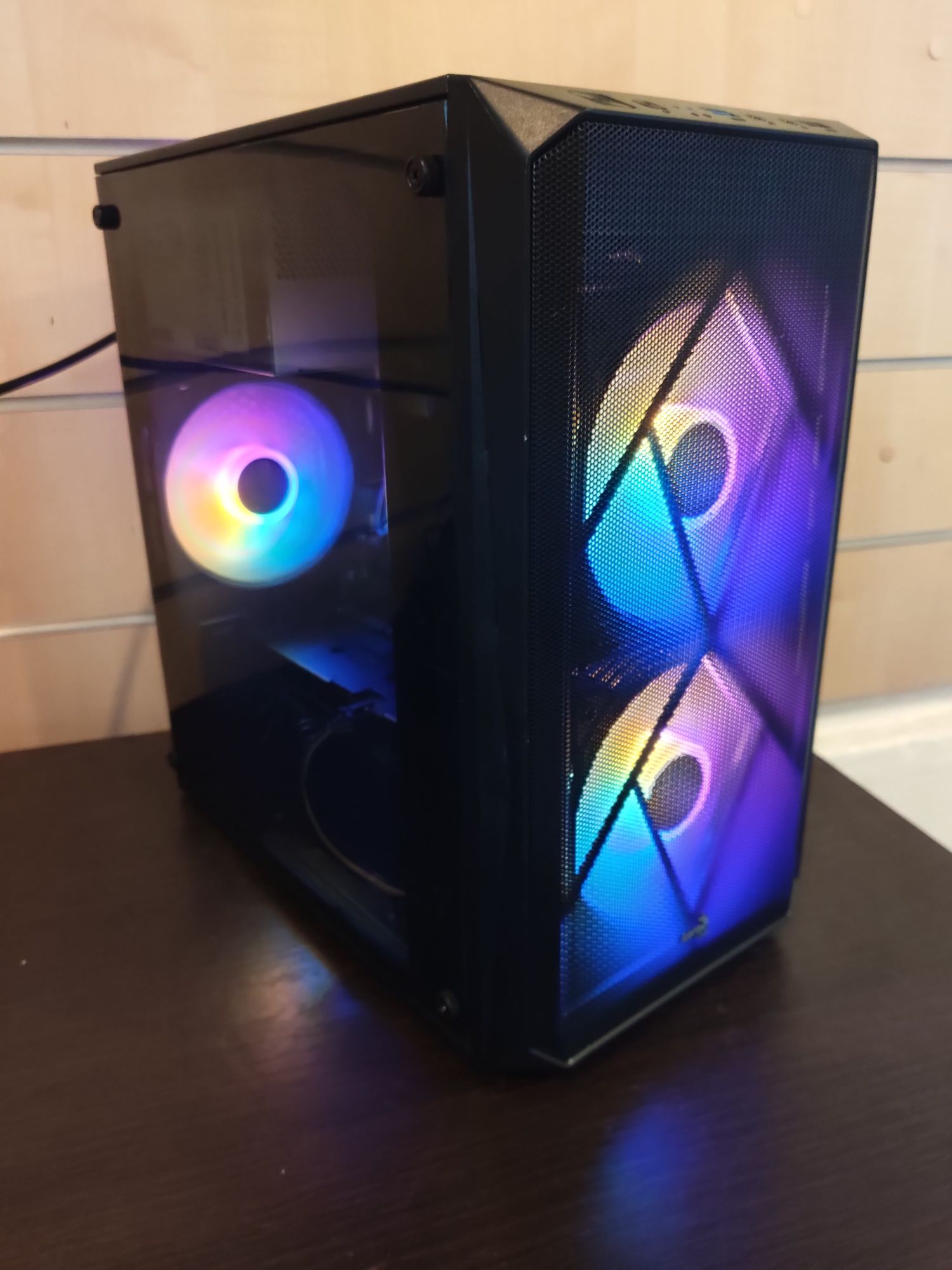 Ryzen 7, LED Komputer do gier, RTX 4060, 32 GB, SSD, Win 11, Office