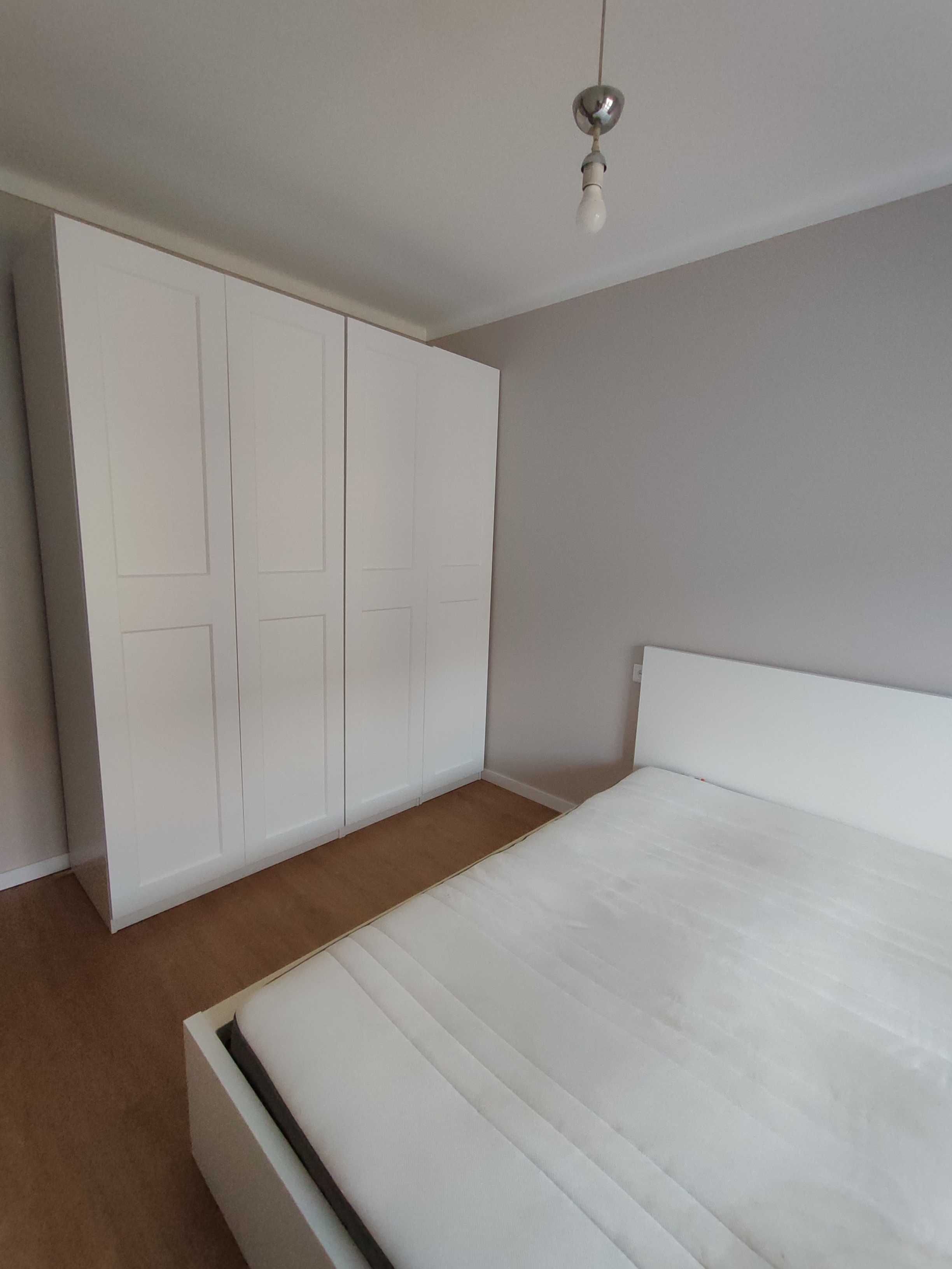 Armários IKEA PAX - modulares, combináveis e em ótimo estado