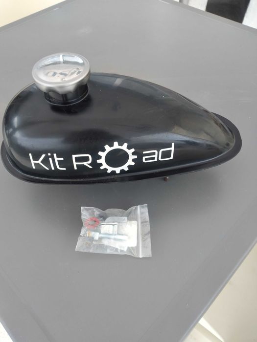 Motor gasolina e depósito para bicicleta