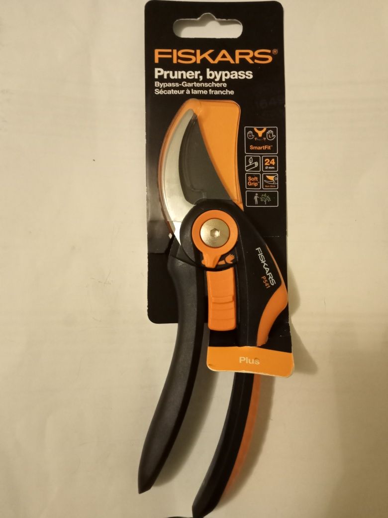 Продам садовый инструмент Gardena,Fiskars,Eclipse 66.