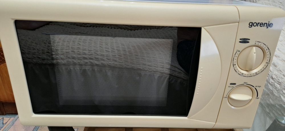 Микроволновая печь GORENIE