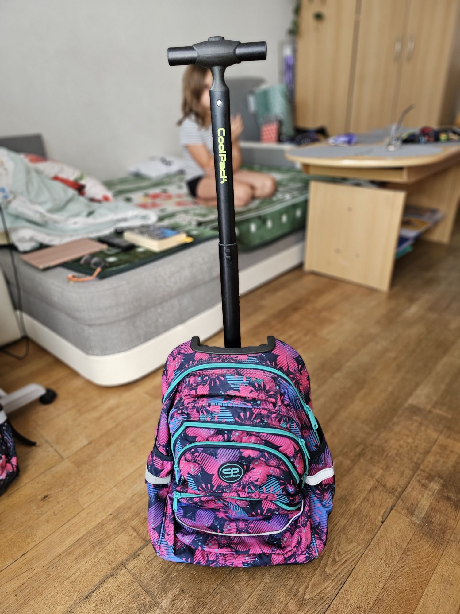 Plecak CoolPack Starr - Szkolny plecak na kółkach kwiaty i motyle