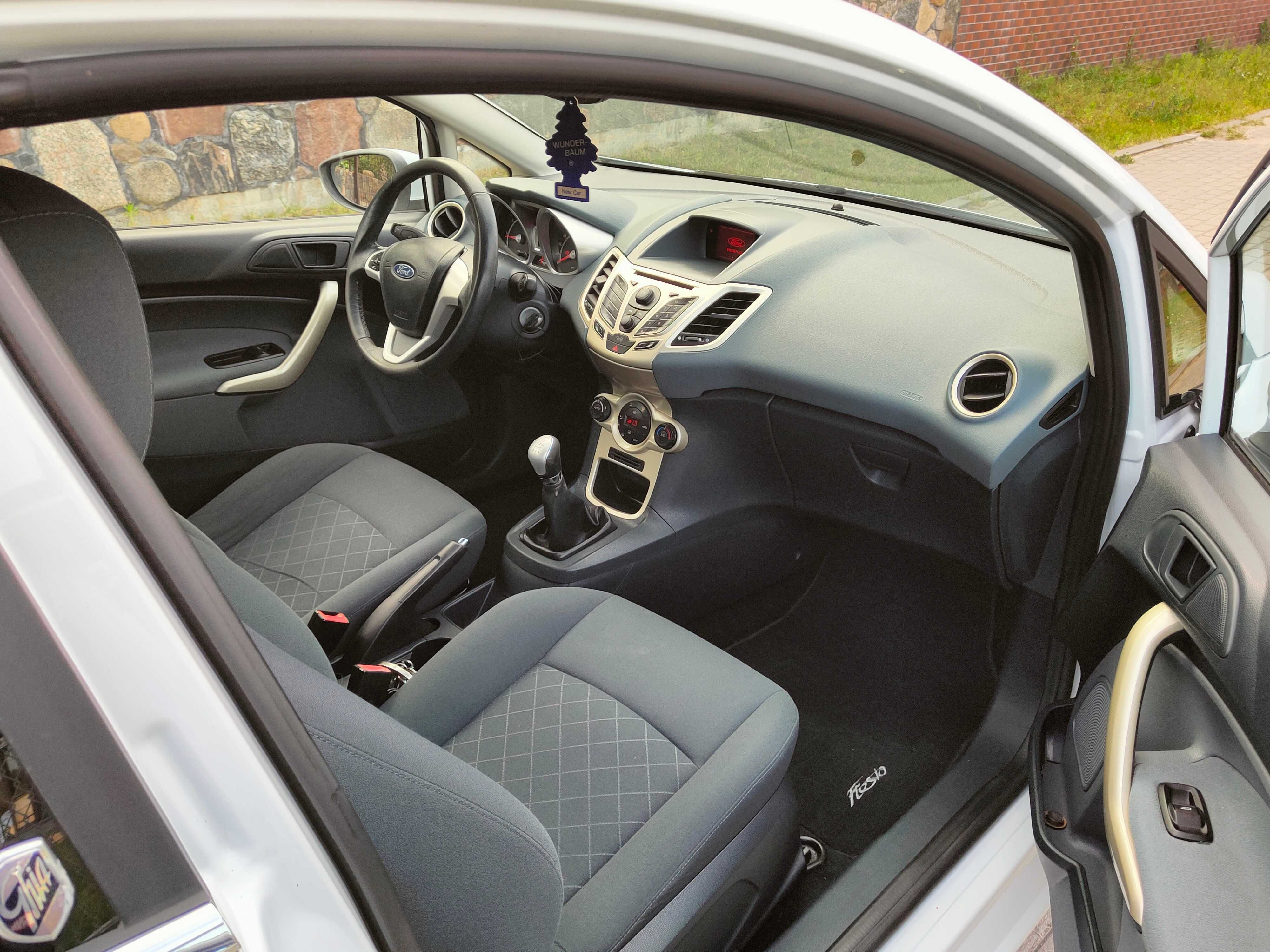 Piękny Ford Fiesta*Climatronik*Soczewka*Biała*Komp*Alu*