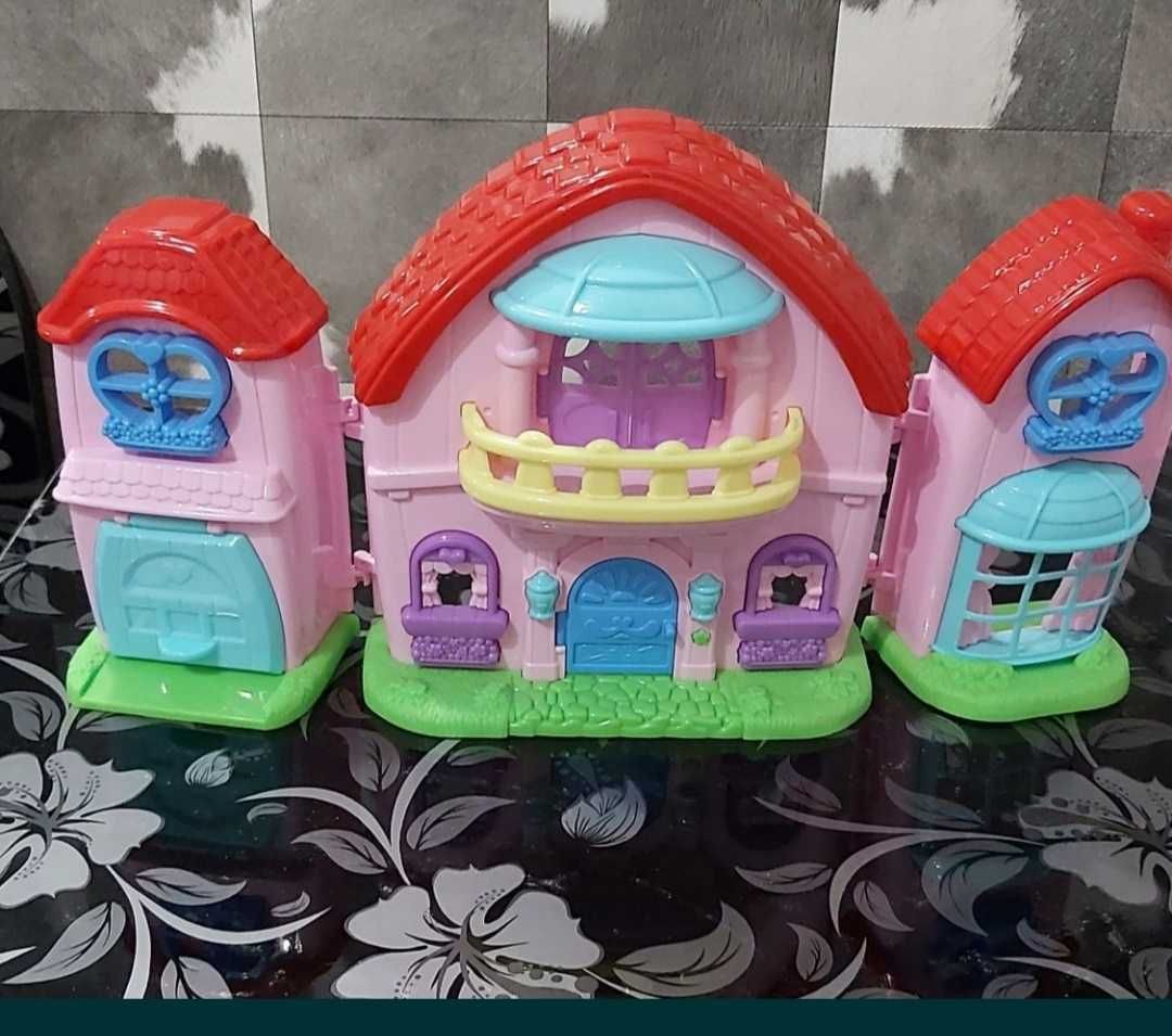 Наборы игровые Свинка Пеппа паровоз, автобус, школа, мебель, игрушки