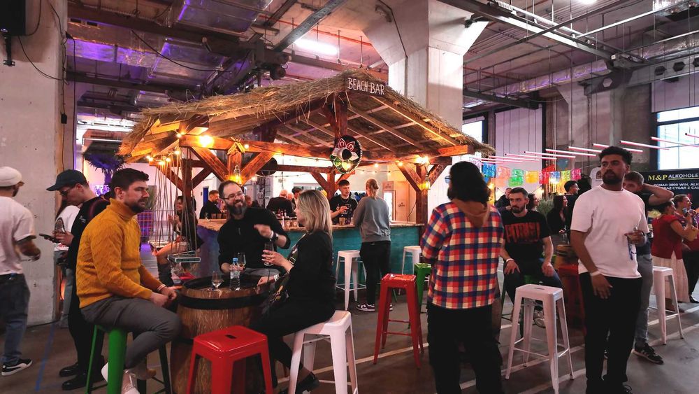 Wynajem, rental, budowa Beach Baru, strefy chill out, meble eventowe