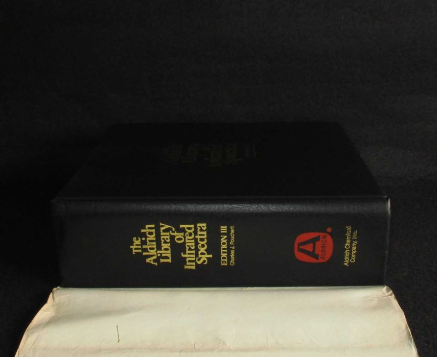 Livro The Aldrich Library of Infrared Spectra Pouchert Edition III