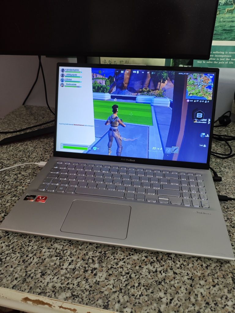 PC gamer de Altíssima Potência ASUS VIVOBOOK

Esse modelo custa a volt