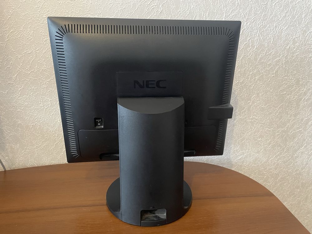 Монитор NEC MultiSync 70 GX 19’